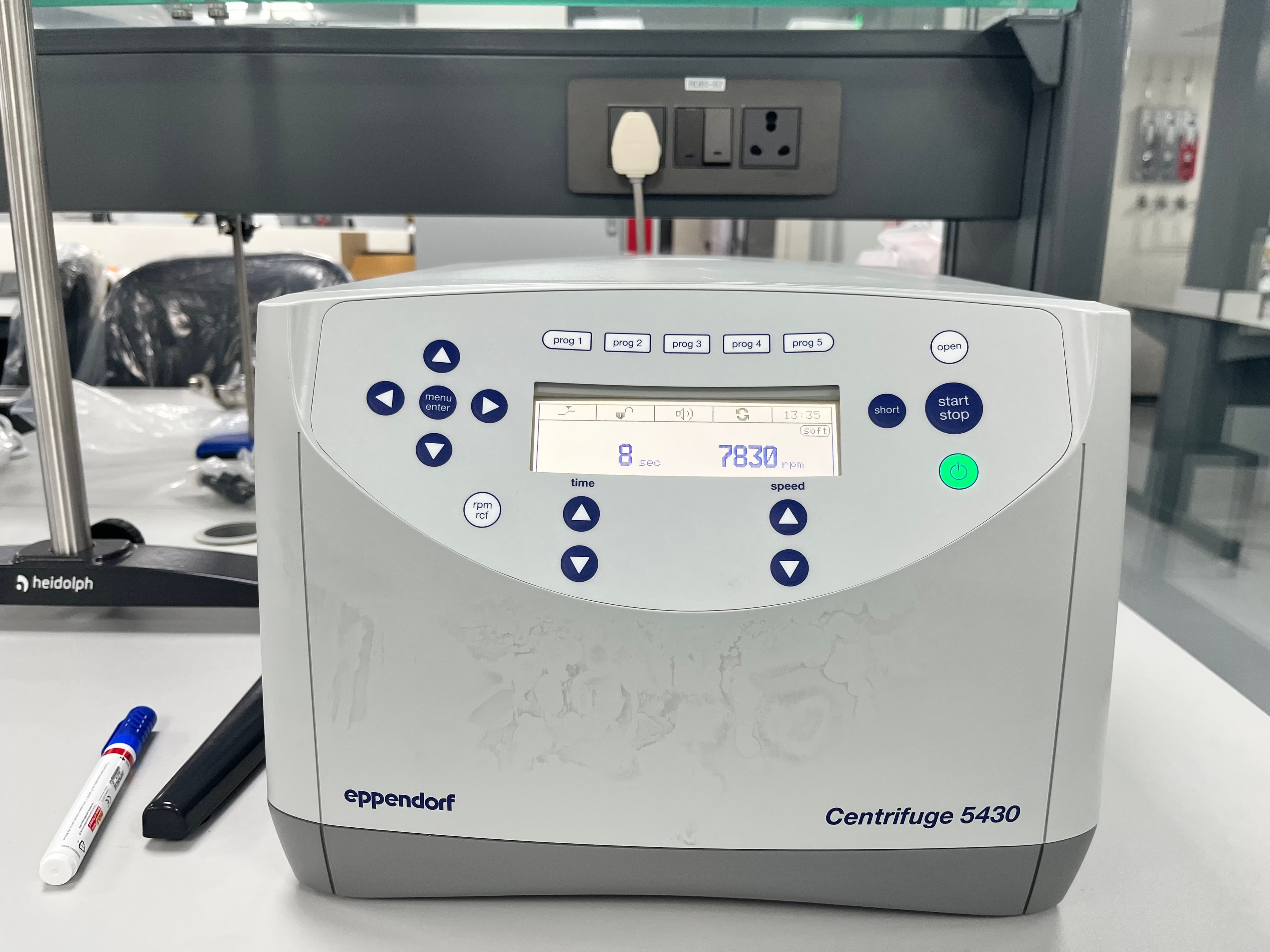 Centrifuge